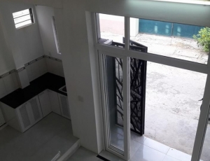 Nhà kiệt 57m2 đẹp, 1,65 tỷ oto đường Dương Thưởng 