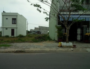 Bán đất đường Lê Đỉnh , giá rẻ đầu tư tốt ,P  Hòa Xuân , Q Cẩm lệ 