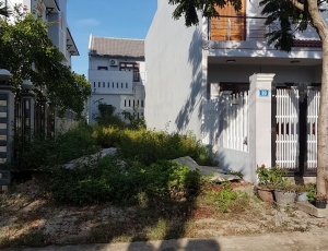 Cần tiền bán Gấp đất đường Phan Khôi , P Hòa xuân , quận Cẩm lệ