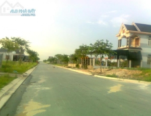 Cần tiền trả ngân hàng nên bán gấp lô đất biển view sông rất đẹp