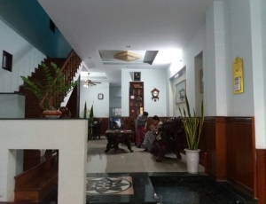 ​Cho thuê nhà NC đẹp gần chợ Bắc Mỹ An 3T,3PN rộng,sàn gỗ  23tr/ tháng full nội thất