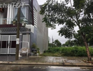 Bán lô đất đường 7m5 gần cầu Nguyễn Tri Phương đường Lê Thiết Hùng