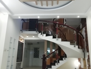 Cho thuê nhà 3T đường Tô Ngọc Vân gần bờ hồ Hàm Nghi,gần CH Hoàng Anh Gia Lai 15 tr/ tháng.LH:0983.750.220