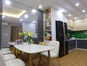 Bán CH Mường Thanh căn góc 28 tầng cao trên 20,nội thất đẹp giá 2,4 tỷ .LH:0983.750.220