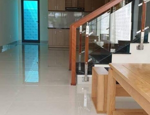 Bán nhà mới xây