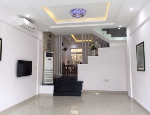 Cho thuê 5 căn nhà đẹp,giá tốt nhất Đà Nẵng.LH ngay :0983.750.220