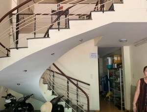 Bán nhà mặt tiền khu trung gần chợ đầu mối thuận lợi cho kinh doanh buôn bán 