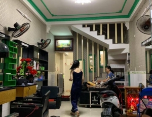 Bán nhà kiệt oto khu trung tâm thuận lợi cho ở khu an ninh yên tĩnh