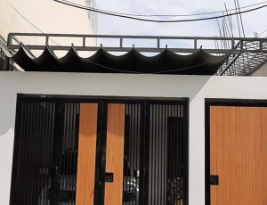 Cho thuê nhà đẹp gần Hồ Nghinh 2PN,1 WC có gara ô tô,full nội thất mới giá rẻ 14 tr/tháng.LH:0983.750.220
