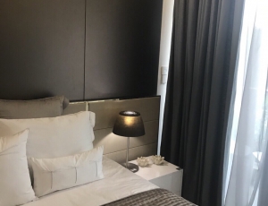 Cho thuê biệt thự có hồ bơi VIP đường Mỹ Đa Tây 6,800 m2 đất,nội thất đẹp.LH ngay:0905.606.910