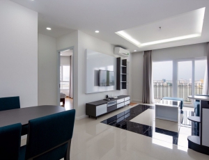 Cho thuê CH Monarchy 2 PN,2WC 75m2,full NT xịn,tầng cao view sông Hàn tuyệt đẹp.LH:0983.750.220