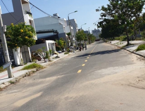 Bán đất đường 7m5 Thuộc khu Hoà Xuân Mở Rộng  đường Lê Ấm, B1.67 lô 25